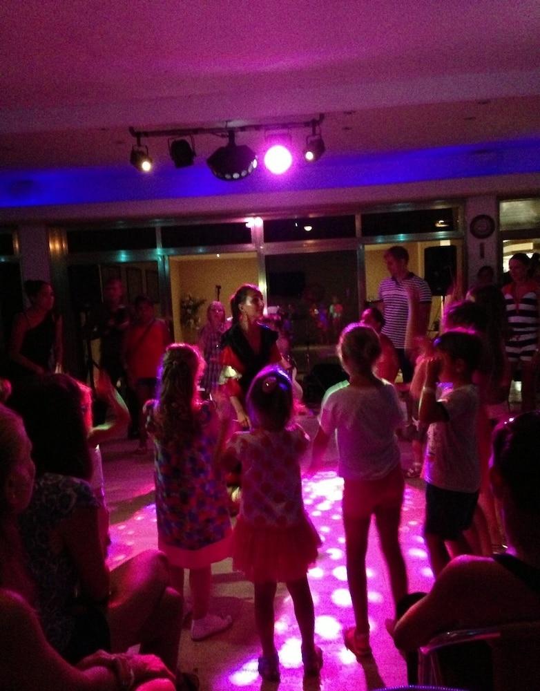 Rubi Hotel Avsallar Kültér fotó